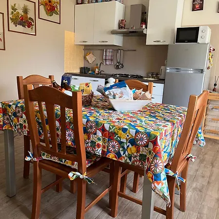 Apartamento Yellow House *